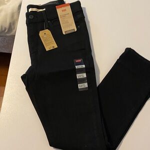 Levi's Women's 311 Shaping  Skinny Jeans